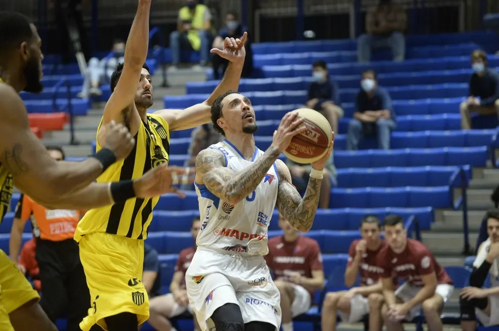 Contra Peñarol: 36 puntos