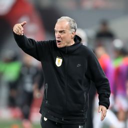 Marcelo Bielsa, técnico de la selección de Uruguay en el encuentro ante Perú