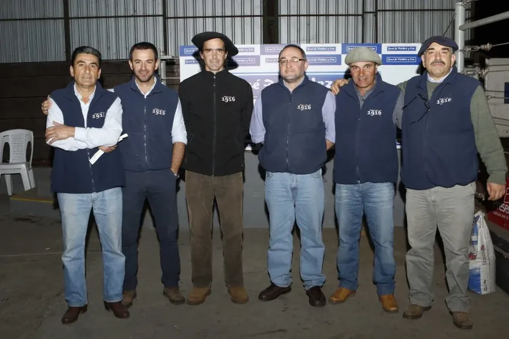 El equipo del escritorio Valdez y Cía que se encargó de concretar los negocios