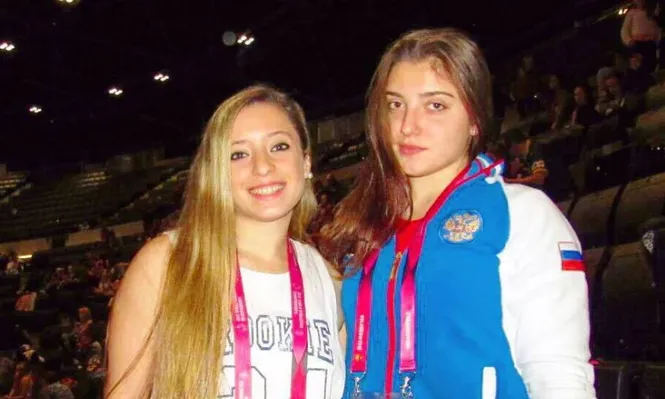 Débora Reis y la rusa Aliya Mustafina, su ídola