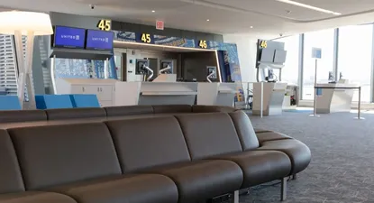 United Airles debió cancelar vuelos en EEUU luego que la variante Ómnicron afectar a tripulaciones.