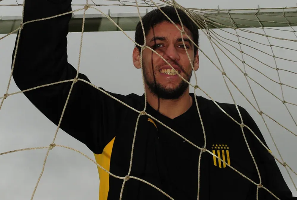 Gabriel Leyes y su amiga, la red