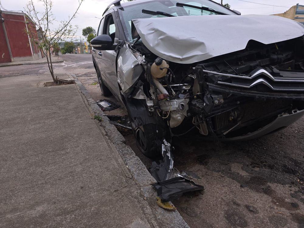 Auto de Rafael Villanueva tras el accidente