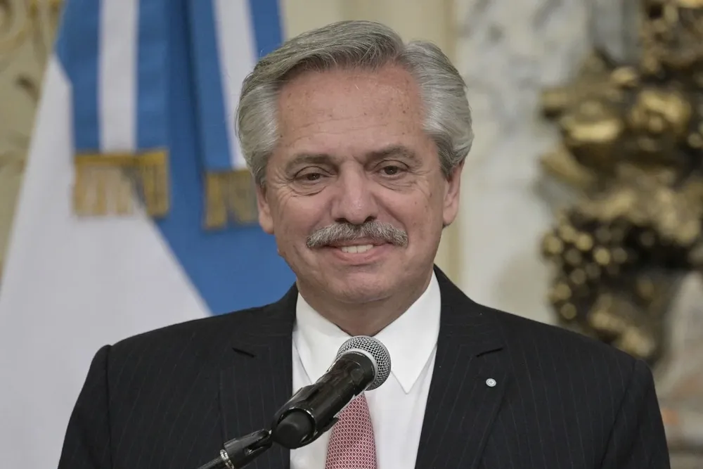 Fernández defendió el accionar de la Policía Federal luego de que se conociera que el teléfono del autor del atentado apareciera como reseteado