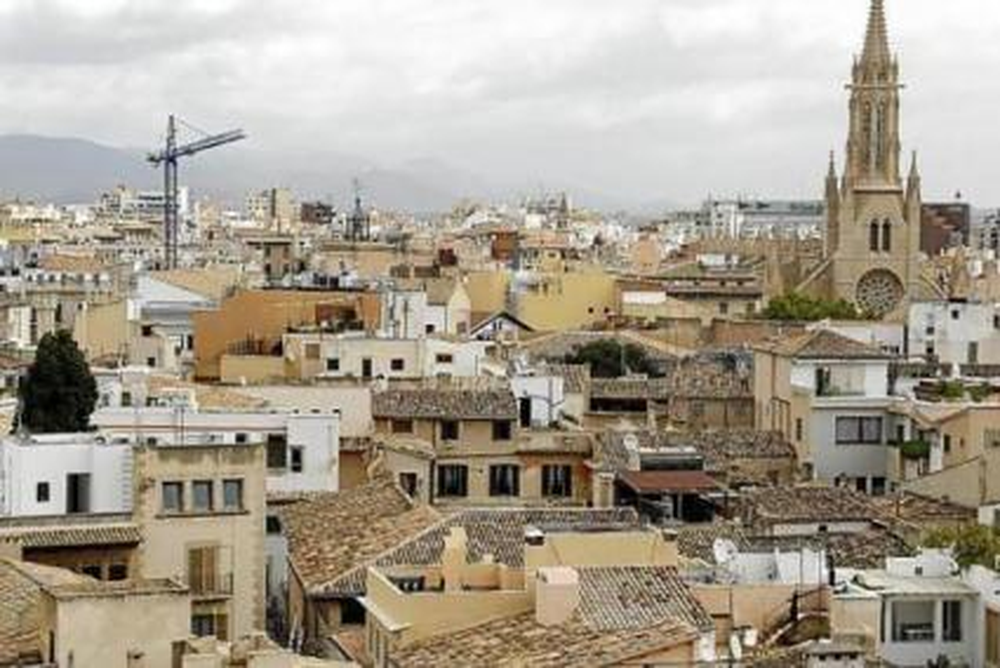 Cuatro de las veinte zonas más caras de España para comprar una vivienda están en islas Baleares
