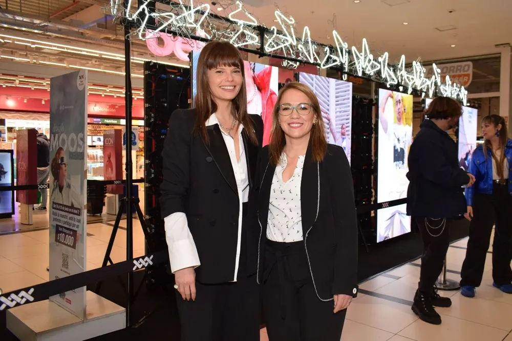 Annasofía Facello y Jessica Rodríguez