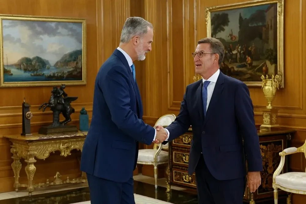 Felipe VI recibe a Alberto Núñez Feijóo