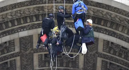 La policía garantiza la seguridad en la cumbre de París