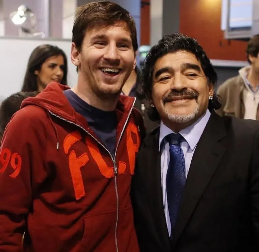 Lionel Messi y Diego Maradona hace algunos años