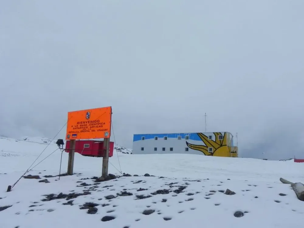 Base Científica Antártica Artigas
