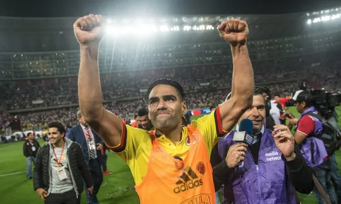 Radamel Falcao celebrando la clasificación a Rusia