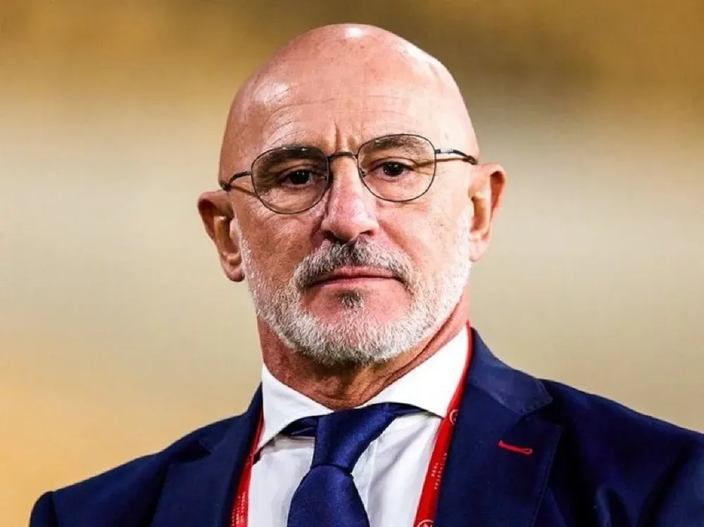 De la Fuente en rueda de prensa.