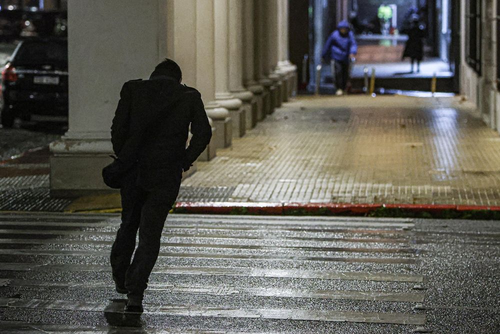 Ciclón, viento, lluvia, tormenta, alerta roja