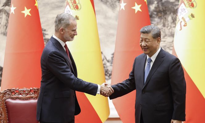 El rey Felipe VI y&nbsp;el presidente chino&nbsp;Xi Jinping, en la visita de Estado de los reyes a China.