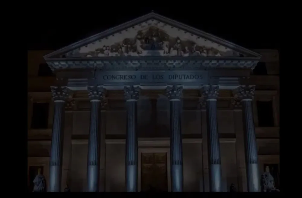 Fachada del Congreso, apagada por la Hora del Planeta.