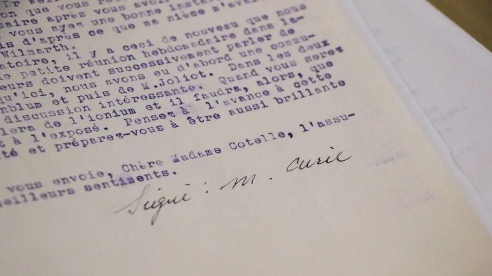 Carta de apoyo de Marie Curie a un científico con enfermedad por radiación en la década de 1920, que hizo surgir la conciencia de los riesgos.