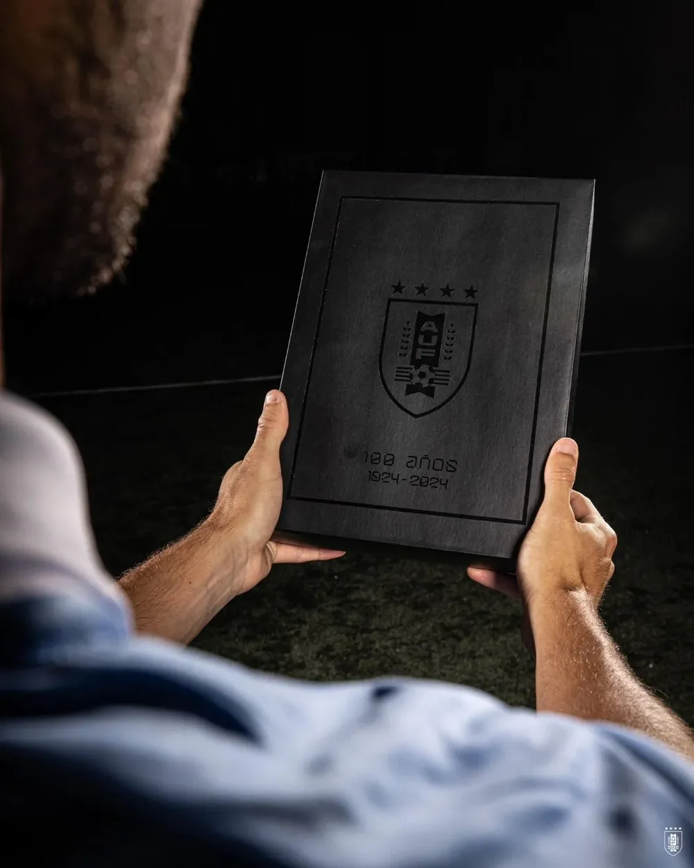 El anuncio de la AUF sobre la camiseta de la selección uruguaya para el Preolímpico 2024