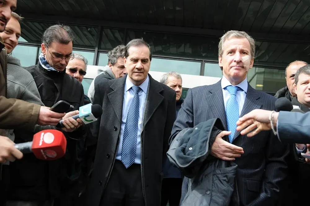 El médico de Peñarol, Alfredo Rienzi, y Damiani