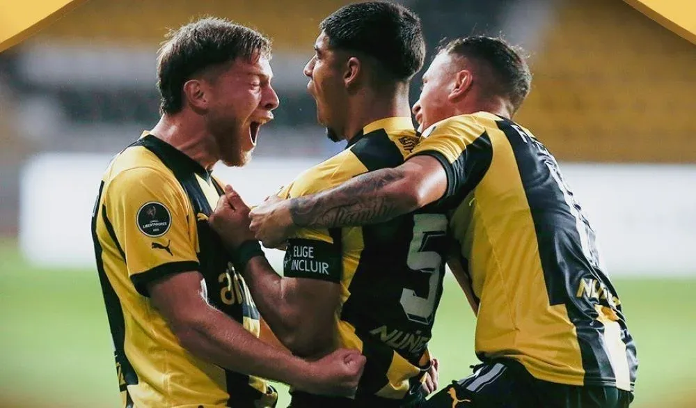 Mathías De Ritis celebra el primer gol de Peñarol y de esta Copa Liberadores sub 20