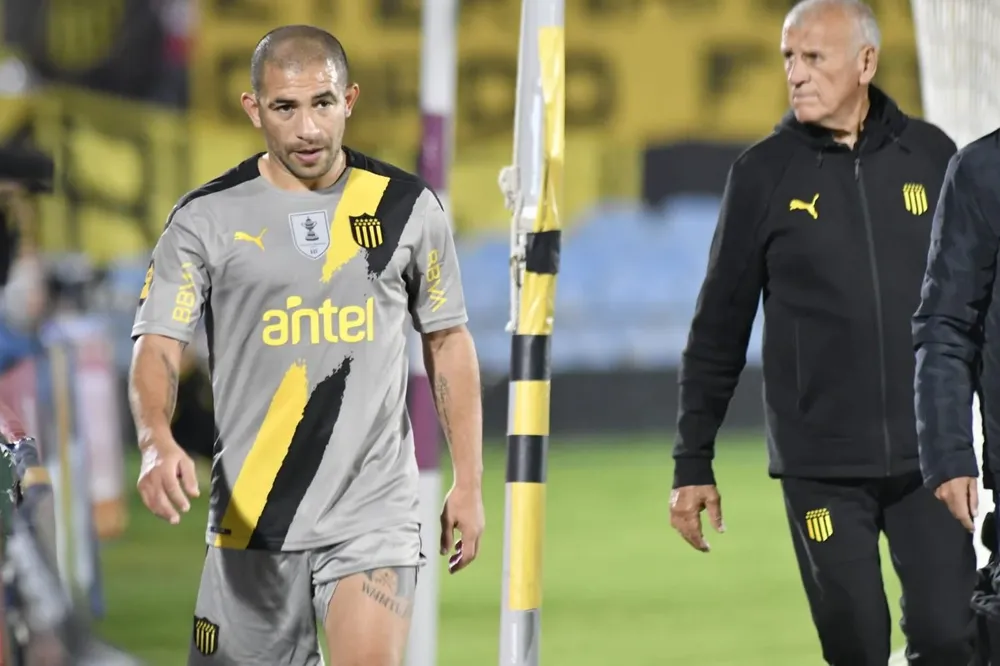 Gargano al dejar el partido ante Cerrito