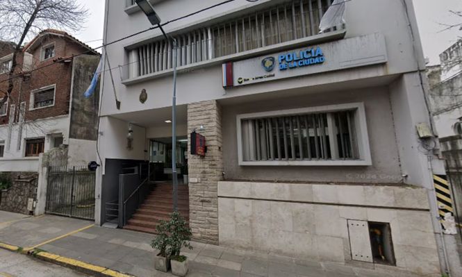 Incidentes en la comisaría 13B de Núñez: un grupo de detenidos incendió colchones dentro de las celdas