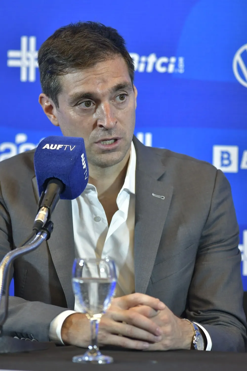 La presentación de Diego Alonso como entrenador de la selección uruguaya