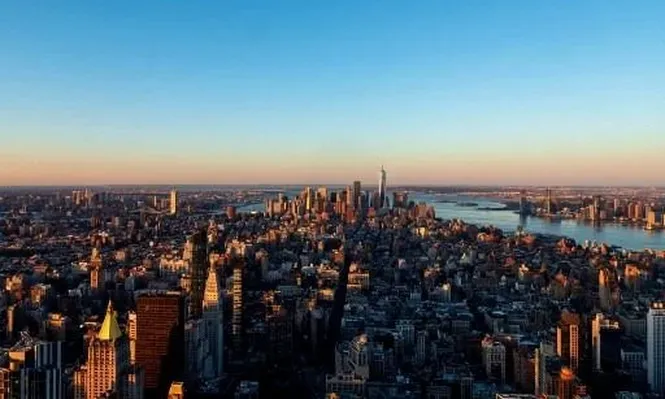 Nueva York comienza su vuelta a la normalidad