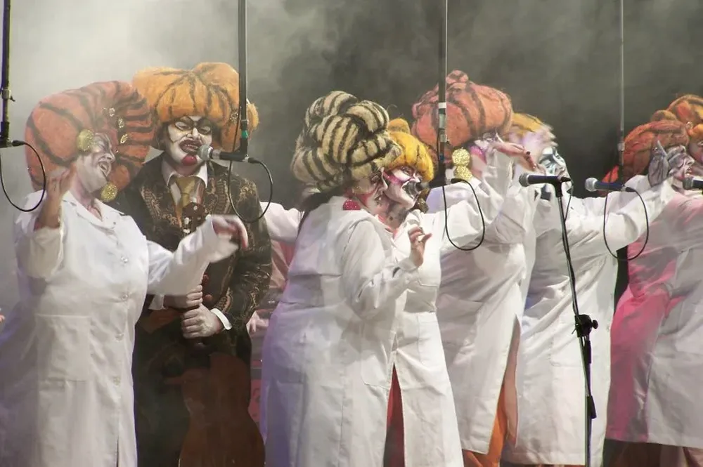 Agarrate Catalina vuelve al Teatro de Verano para darle una mano a Alexis Viera.