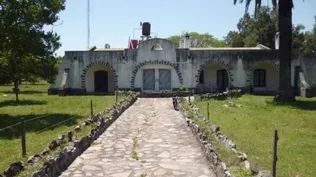 Frente de una de las construcciones en el paraje Sánchez Grande