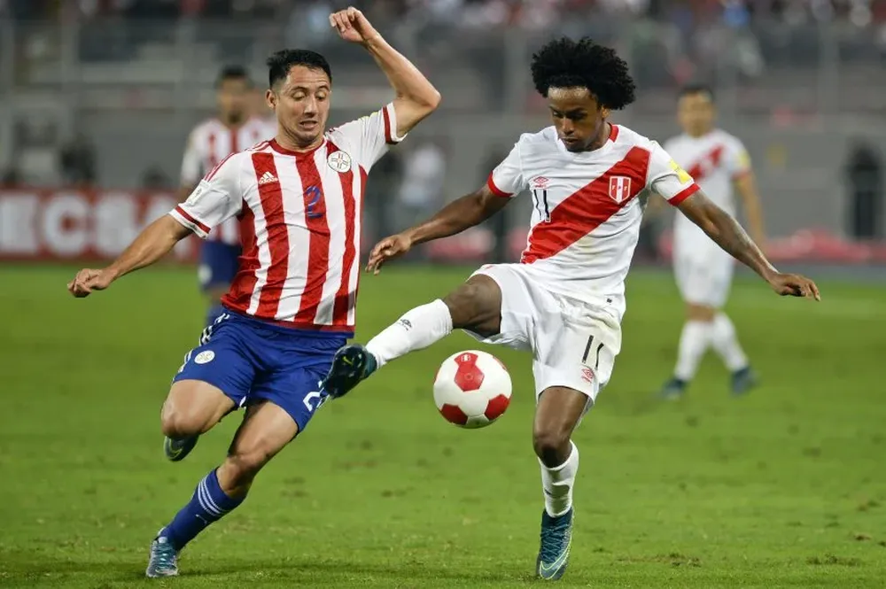 Perú derrotó a Paraguay y logró su primer triunfo