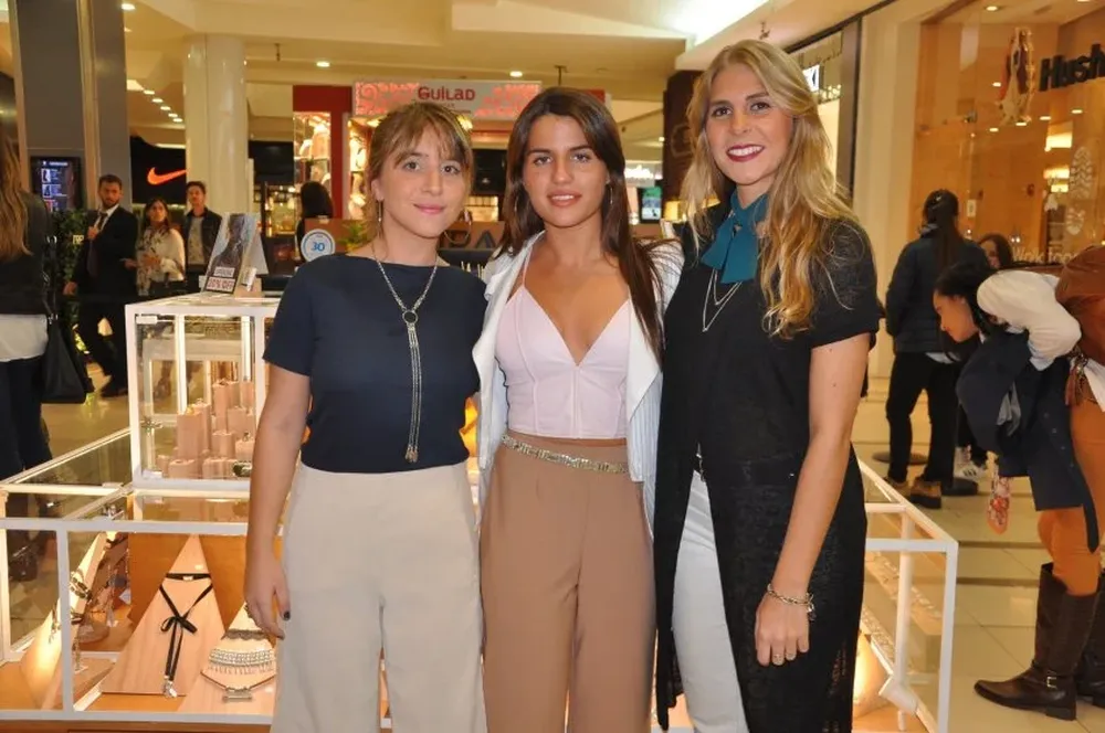Mariana Gomes de Freitas, Mariana Prado y Alejandra Ghio