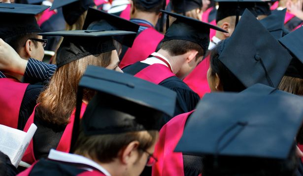 El gobierno de Trump amenaza a la Universidad de Harvard con prohibirle la inscripción de estudiantes extranjeros