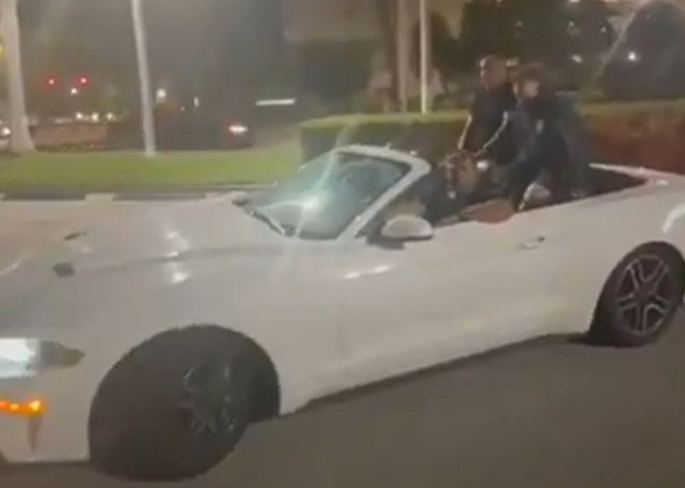 Jorge Barrera y su festejo tras el clásico con Darío Rodríguez y Zalayeta