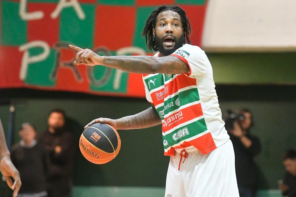 Victor Rudd, 19 puntos