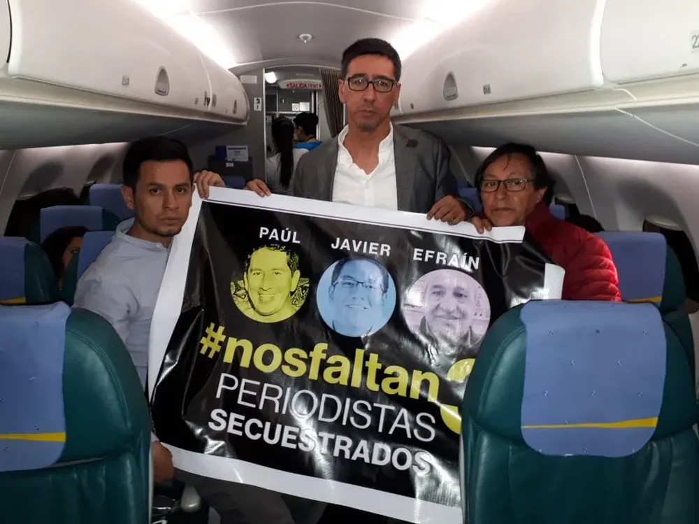 Familiares de los periodistas secuestrados