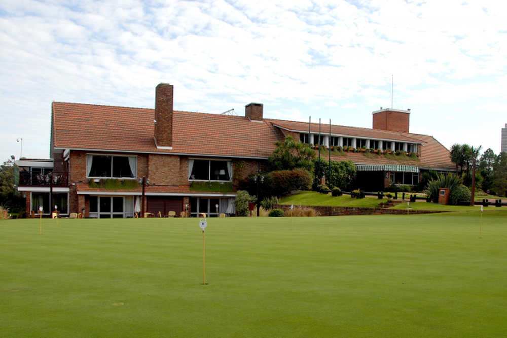 El Club de Golf del Uruguay lleva 102 años en el Parque de las Instrucciones