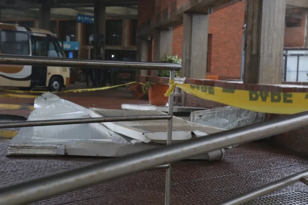 Daños en la Terminal de Punta del Este