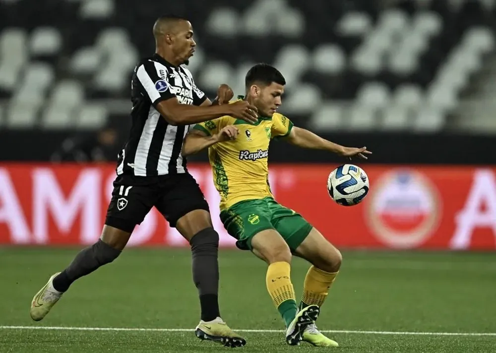 Defensa frena se lleva un valioso empate en Brasil y espera a Botafogo de local