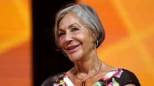 Alice Walton es la hija del fundador de Walmart, Sam Walton.