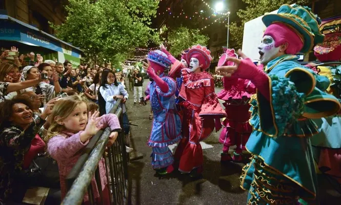 Desfile Inaugural del Carnaval.