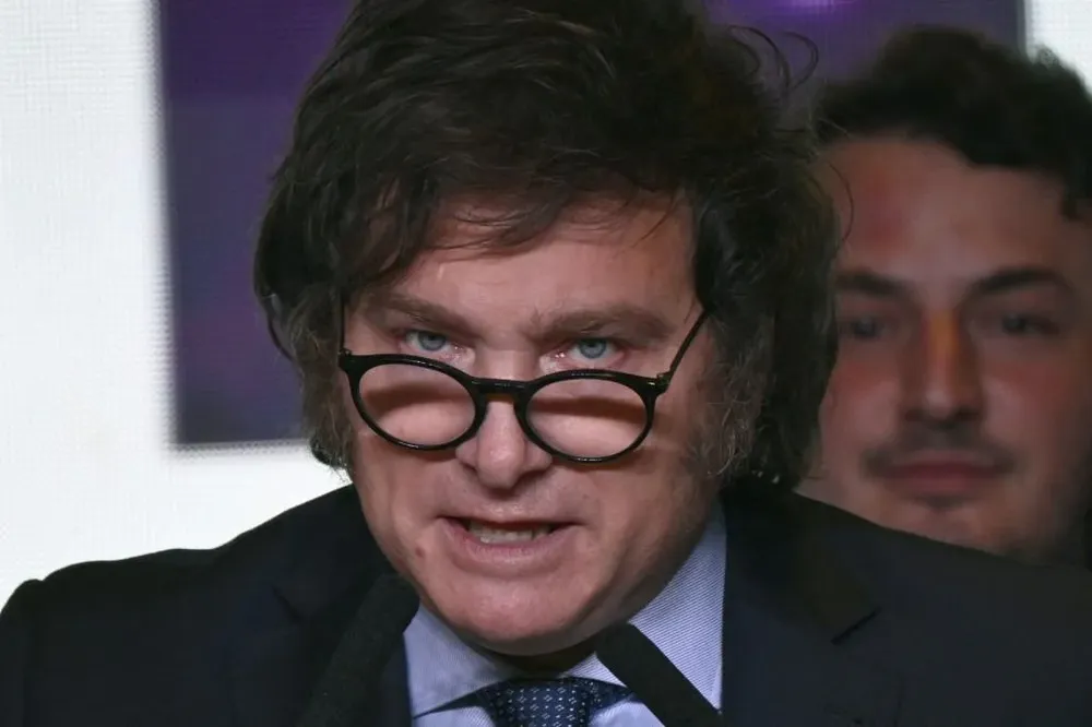 Milei asegura que no se baja