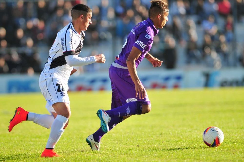 El festejo del primer empate de El Tanque Sisley en el desierto Parque Viera