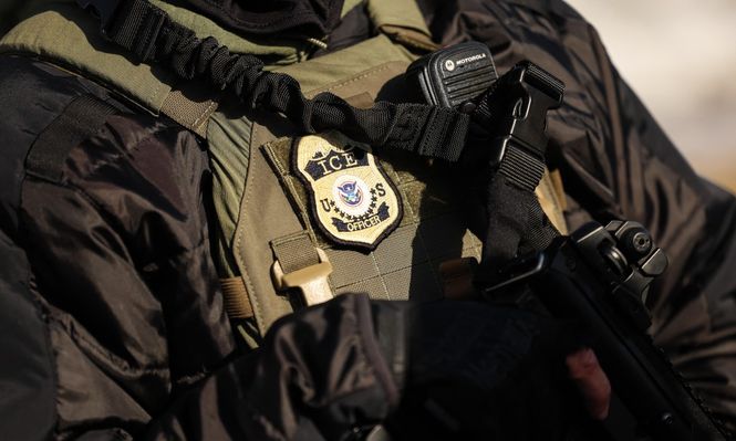 Lo que expuso el caso de Renee Nicole Good: por qué los agentes de ICE enfrentan menor escrutinio legal que la policía