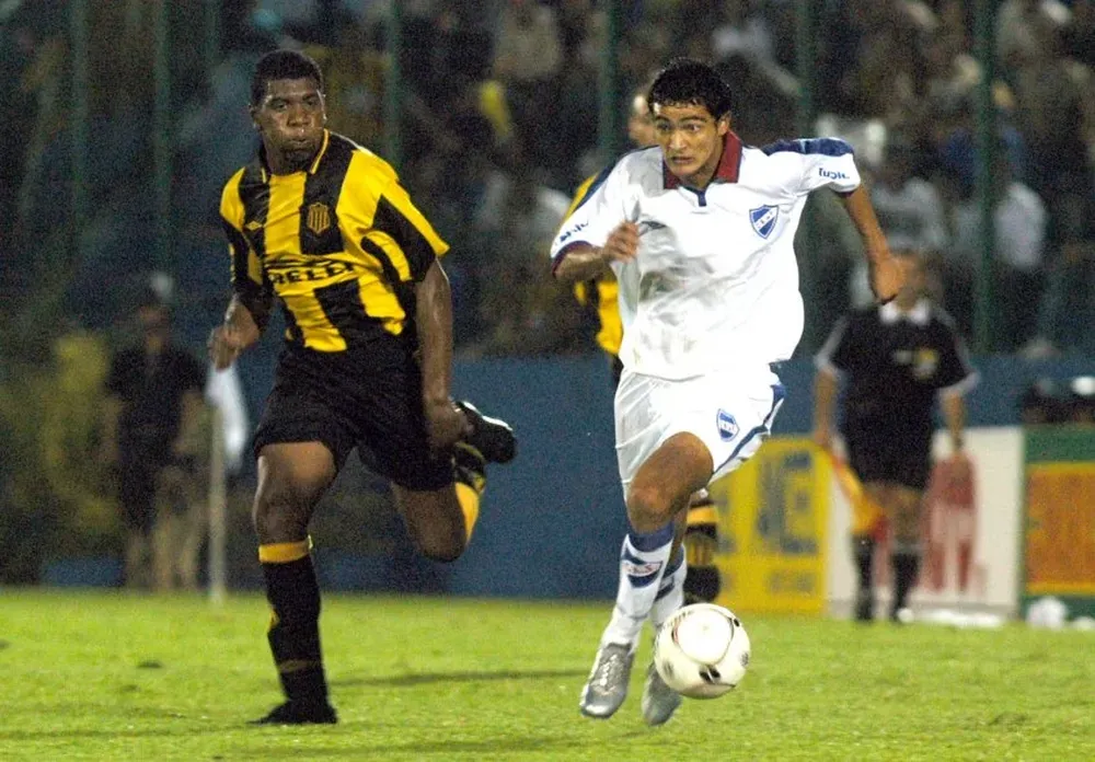 Gonzalo Castro en un clásico de 2006