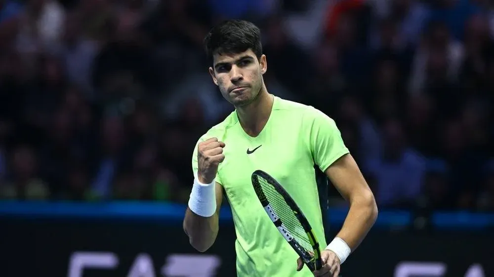 Alcaraz regresa al triunfo.