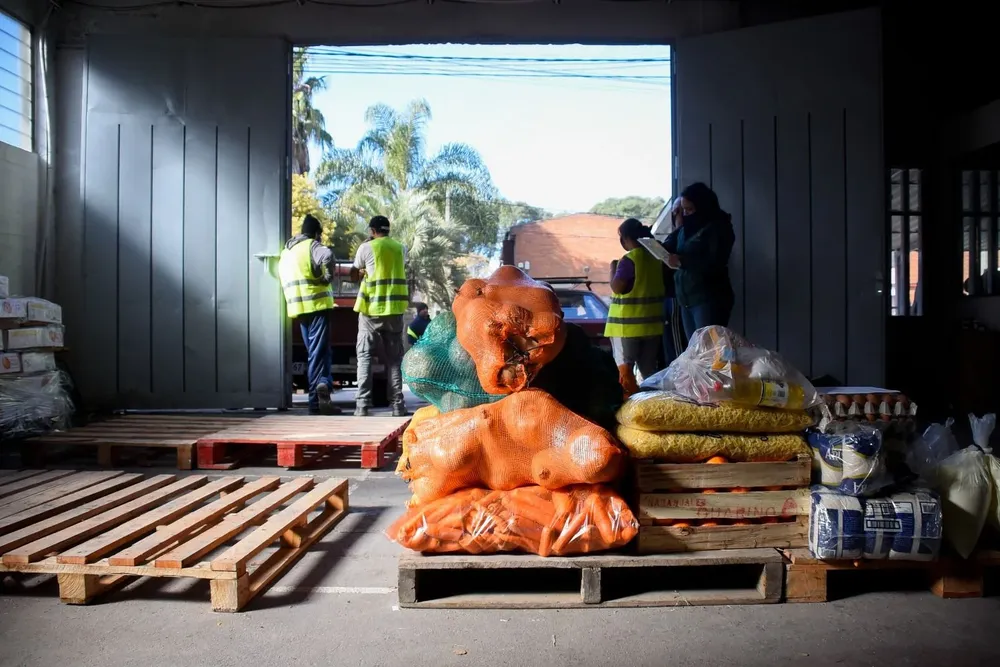 Galpón de Uruguay Adelante sobre el Hipódromo de Maroñas