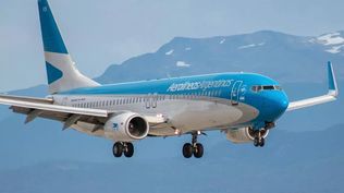 El Gobierno busca acelerar el debate legislativo sobre la privatización de Aerolíneas Argentinas con un decreto de Javier Milei