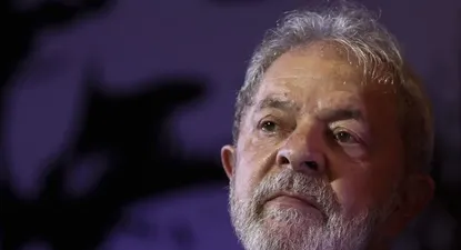 Lula no se entregará en Curitiba para ir a la cárcel, según Folha