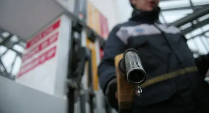 Estacioneros reclaman ser los “primeros y únicos” en vender gas