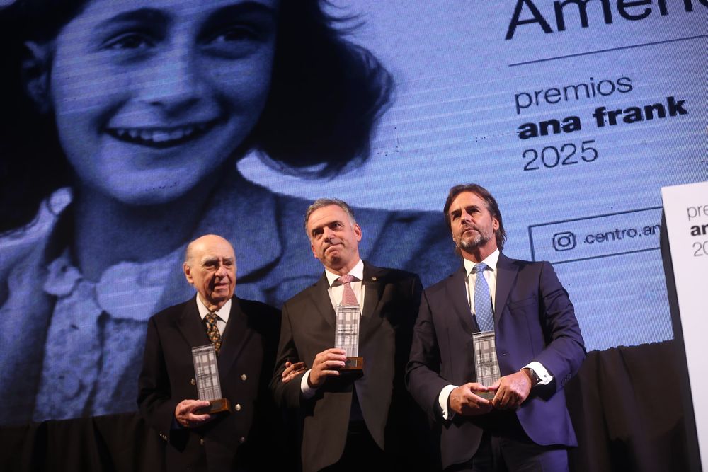 Julio María Sanguinetti, Yamandú Orsi y Luis Lacalle Pou&nbsp;